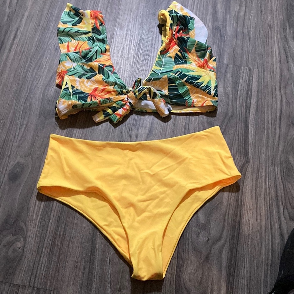 Floerns Women's Bathing Suit Tropical Print Ruffle Self Tie Bikini Large - Picture 3 of 9